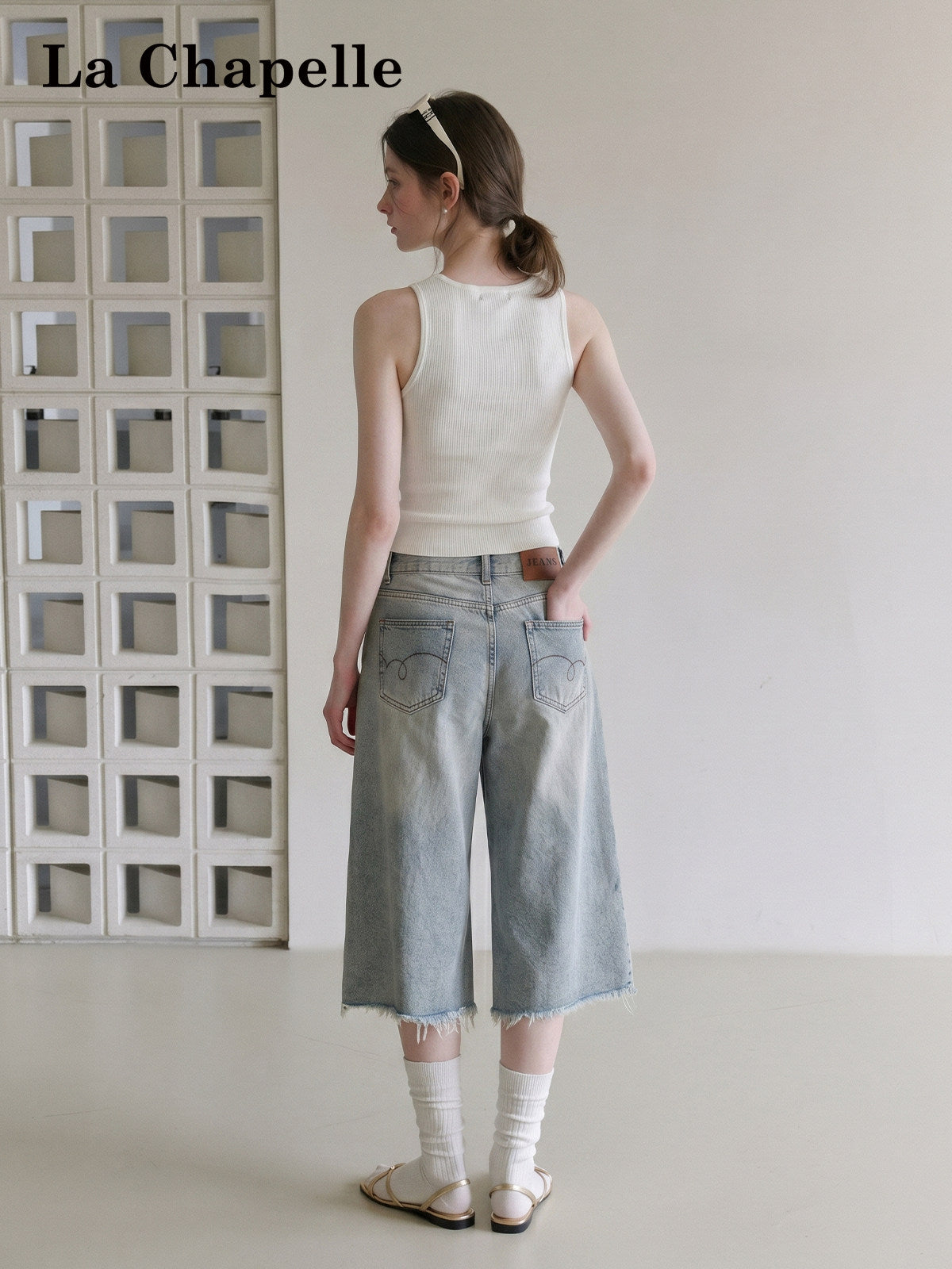 Y2K Rhinestone Frayed-Hem Cropped Jeans - photo 4
