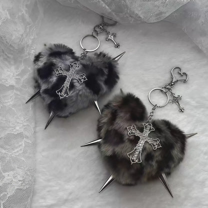Punk Plush Heart Rivet Hair Clip - photo 2